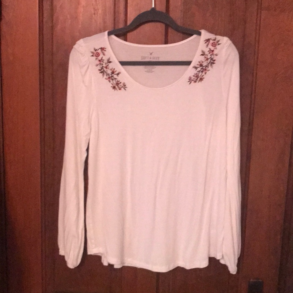 American Eagle Soft and Sexy T